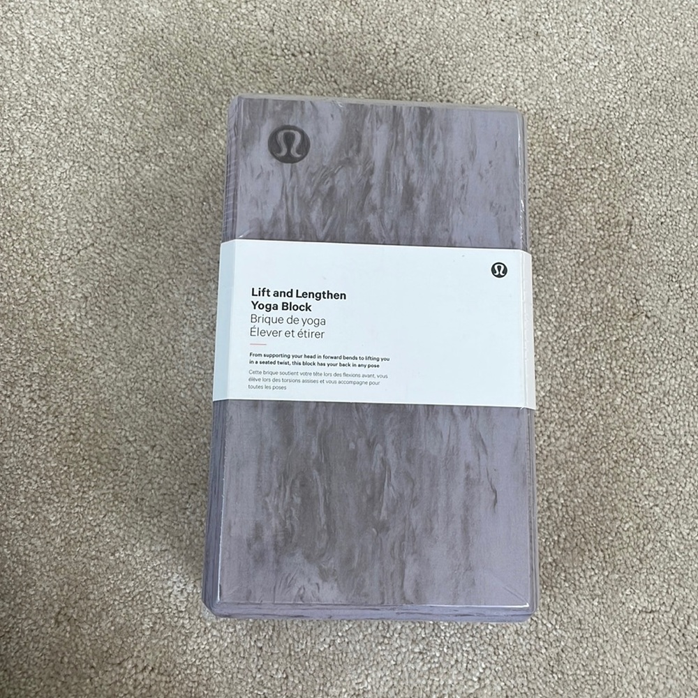 Lululemon yoga block